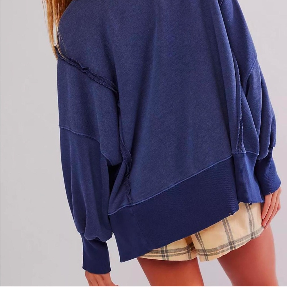 Free People Camden Graphic Pullover Sweatshirt Navy Combo 13 Size Medium - Picture 7 of 14